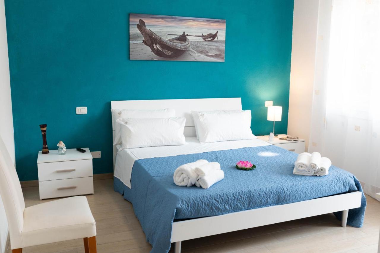 Dimora Rossa Bed and Breakfast Sottomarina Eksteriør billede