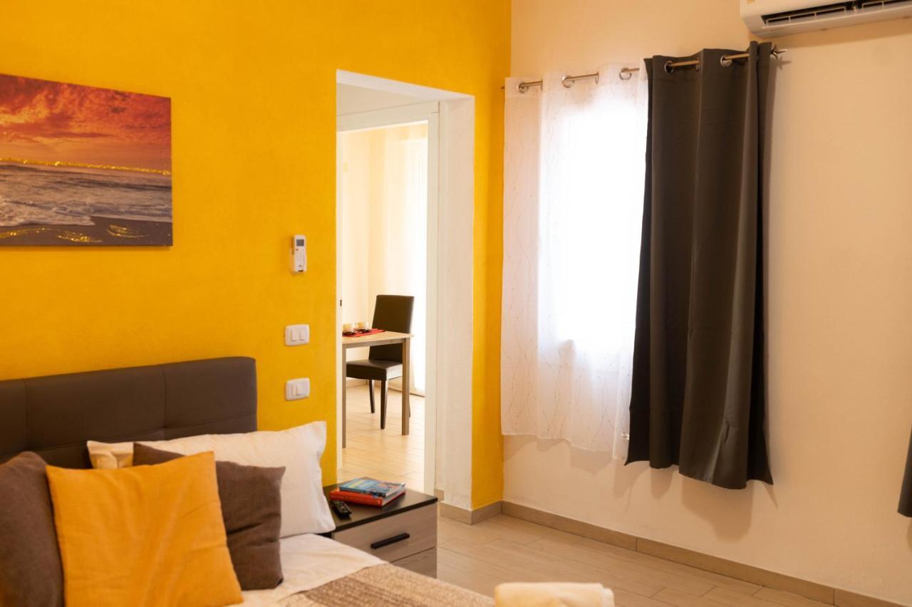 Dimora Rossa Bed and Breakfast Sottomarina Eksteriør billede